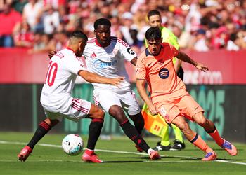 بيدري الحكم أكد لي صحة موقفي في لقطة مثيرة للجدل أمام إشبيلية