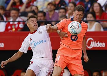 ماركا تكشف عن خطأ مؤثر في مباراة برشلونة وإشبيلية