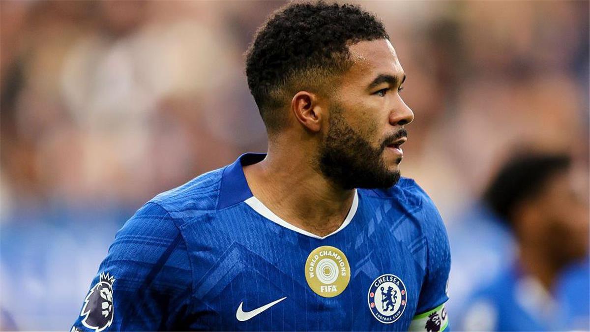 الإصابة تبعد ريس جيمس عن منتخب إنجلترا.. ولاعب مانشستر سيتي يعوضه