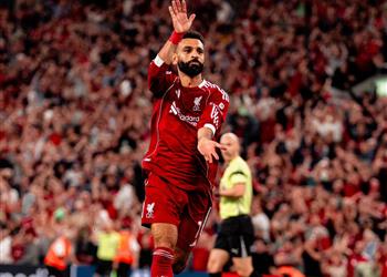 لاعب آرسنال السابق يدافع عن محمد صلاح عامل مروع يؤثر عليه