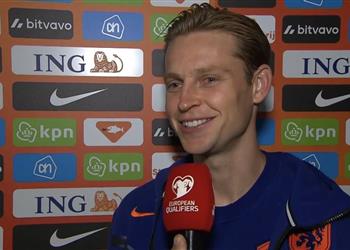 دي يونج يكسر صمته ويعلن تطورات تجديد عقده مع برشلونة