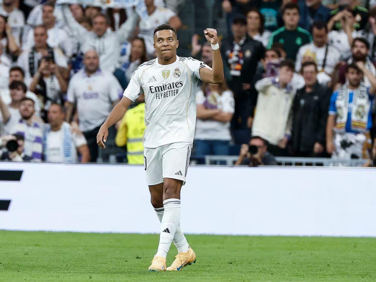 ترتيب هدافي الدوري الإسباني بعد ثنائية مبابي أمام فالنسيا