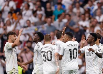 تشكيل ريال مدريد أمام فالنسيا في الدوري الإسباني موقف أرنولد وفينيسيوس