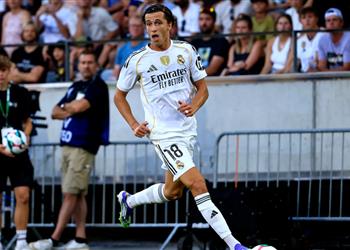 فيديو صاروخية كاريراس يسجل هدف ريال مدريد الرابع أمام فالنسيا