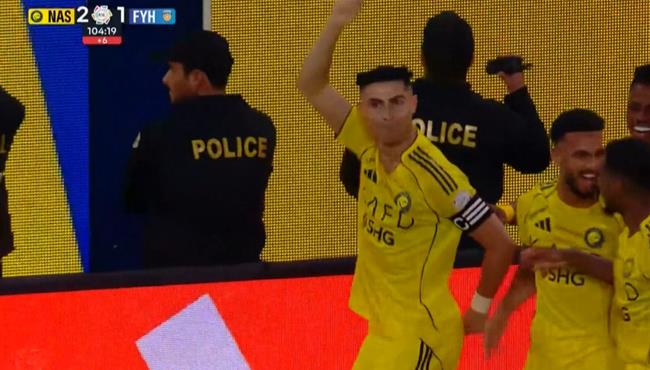 هدف رونالدو الثاني القاتل في مرمي الفيحاء بالدوري السعودي