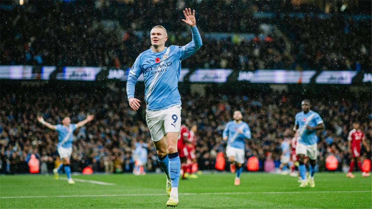 فيديو | هالاند وفودين يستفزان جماهير ليفربول خلال ثلاثية مانشستر سيتي