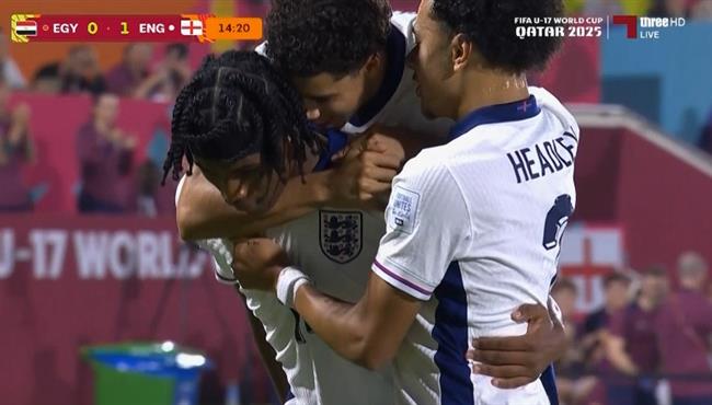 هدف انجلترا الاول الرائع في مرمي مصر بكاس العالم للشباب تحت 17 عام