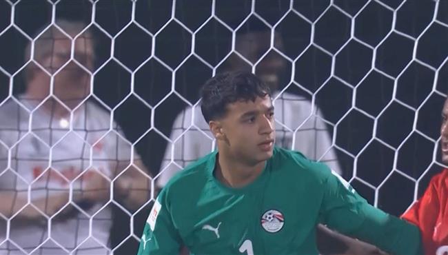 تصدي عمر عبد العزيز الخرافي لـ ركلة جزاء وفرصه هدف محقق امام انجلترا
