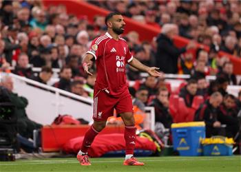 كاراجر مشاركة محمد صلاح أساسي ا مع ليفربول يجب أن تنتهي