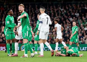 مارتينيز يدافع عن رونالدو بعد طرده أمام أيرلندا زاوية التصوير أسوأ من الواقع