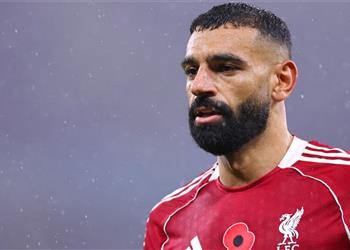 ليفربول يدرس فرص استعادة لاعبه السابق لتعويض غياب محمد صلاح مع منتخب مصر