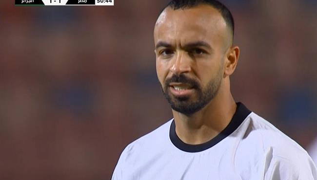 افشة كاد ان يسجل هدف عالمي من ركلة حرة امام الجزائر