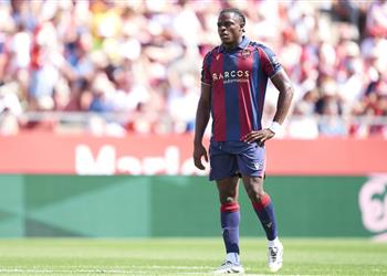 برشلونة ينافس ثنائي الدوري الإنجليزي على صفقة إيونج