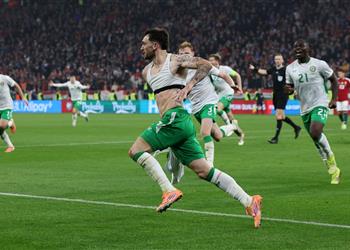 فيديو أيرلندا تتأهل إلى الملحق بفوز قاتل على المجر في تصفيات كأس العالم