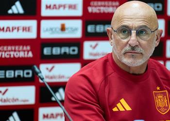 دي لا فوينتي مهاجم برشلونة لا ي قدر بما يكفي وكرة القدم بحاجة إلى لاعبين مثل إيسكو