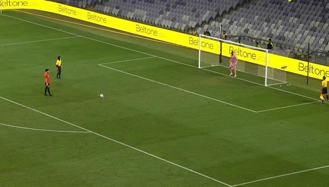 عمر مرموش يهدر ركلة الترجيح الاولي امام كاب فيردي