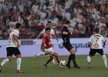 سيد مرعي الزمالك فرط في نجوم جيل 2001 والأهلي يستغل هذا الأمر في تعاقداته