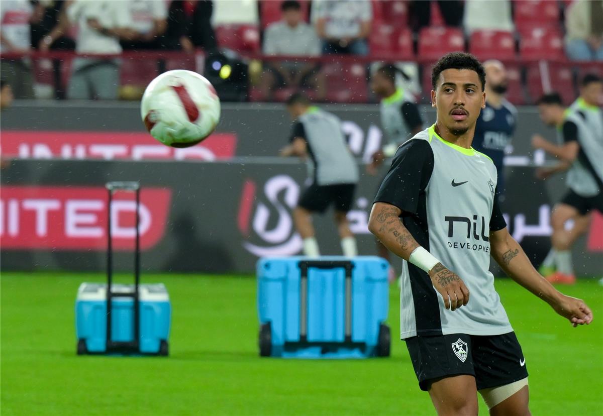 الكشف عن سر زيارة خوان بيزيرا المفاجئة لمقر الزمالك