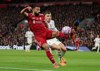 لا نراه كثير ا سلوت يعلق على إنجاز محمد صلاح بعد هدفه أمام أستون فيلا