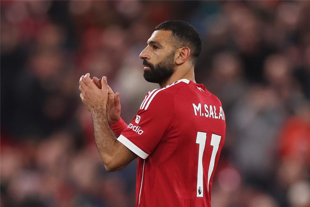 لاعب ليفربول: محمد صلاح أسطورة وأتعلم منه الكثير