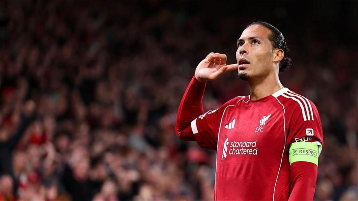 فان دايك يرد على هجوم روني ويؤكد: سمعت هتاف جماهير أنفيلد لـ سلوت