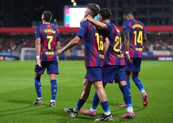 تشكيل برشلونة أمام إلتشي في الدوري الإسباني ثلاثي هجومي