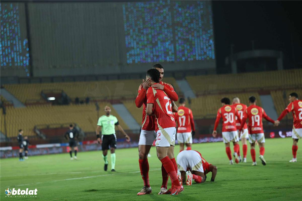 تشكيل الأهلي أمام المصري في الدوري.. مروان عطية وطاهر أساسيان