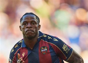 مدرب الكاميرون عن إيتا إيونج لديه إمكانات يامال ويمكنه اللعب مع برشلونة