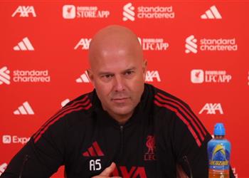 سلوت يحسم موقف ليفربول من التعاقد مع قلب دفاع في يناير ويعلن غياب لاعبين عن مباراة نوتينجهام فورست