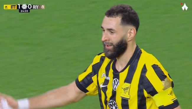 هدف كريم بنزيما في مرمي الرياض بالدوري السعودي