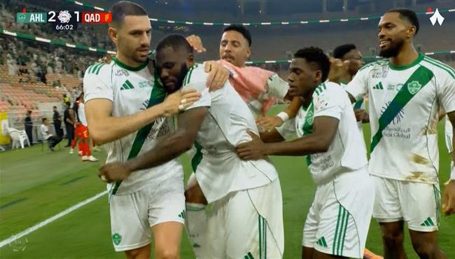 اهداف مباراة الاهلي والقادسية 2 1 الدوري السعودي