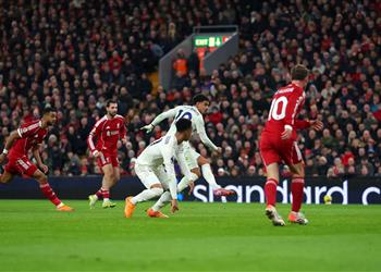 فيديو الانهيار مستمر محمد صلاح يشارك في هزيمة ليفربول بثلاثية أمام نوتينجهام بـ الدوري الإنجليزي