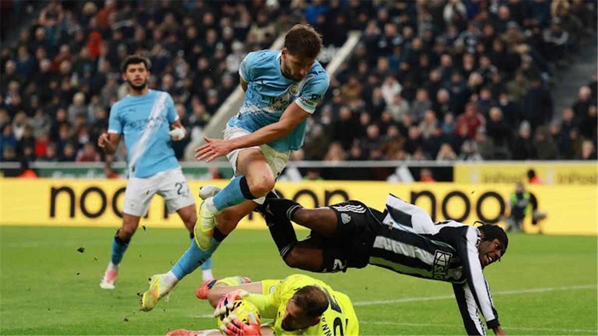 احتكاك بين روبن دياس وأنتوني إيلانجا