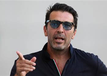 بوفون يوجه رسالة بشأن لاعب ليفربول لا مجال للاستثناء