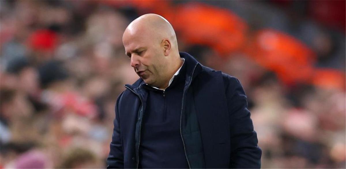 بي بي سي تكشف تطورات موقف سلوت من الرحيل عن ليفربول