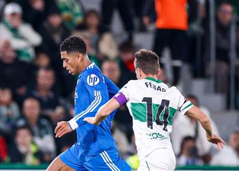 فيديو شد وجذب ريال مدريد يفقد نقطتين ويكتفي بتعادل مثير مع إلتشي في الدوري الإسباني