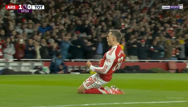 هدف ارسنال الاول الرائع في مرمي توتنهام بالدوري الانجليزي