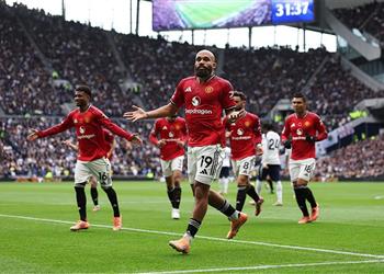 مواعيد مباريات اليوم الإثنين 24 11 2025 والقنوات الناقلة مانشستر يونايتد ضد إيفرتون والدحيل يواجه الاتحاد