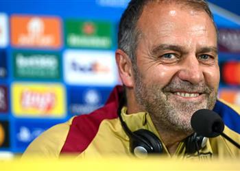 فليك ارتكبنا خطأ في حق رافينها وليفاندوفسكي حظه قليل