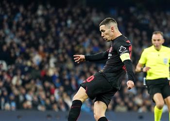 فيديو جريمالدو يسجل هدف باير ليفركوزن الأول أمام مانشستر سيتي