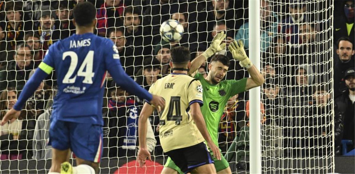 إريك جارسيا مع خوان جارسيا ضد تشيلسي