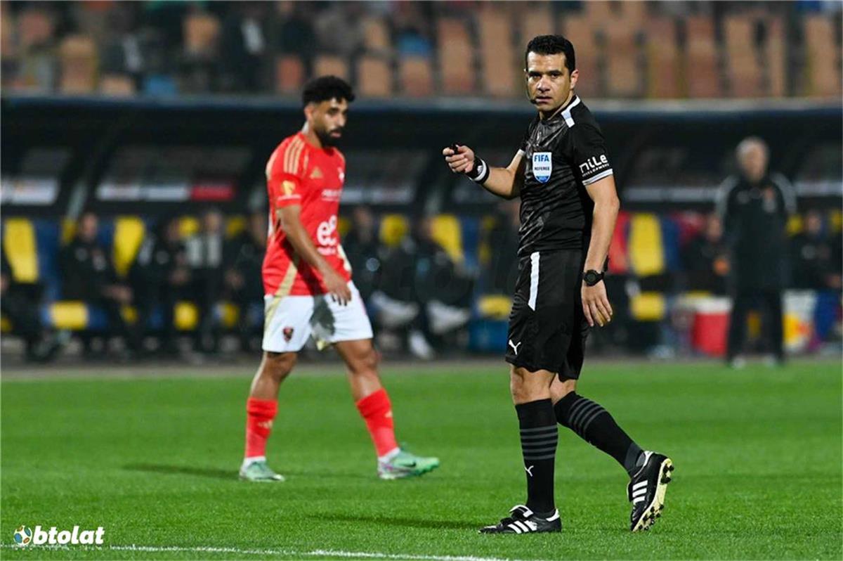 الحكم الدولي محمود البنا