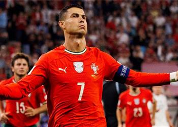 فيفا يلجأ إلى حيلة لإشراك رونالدو في بداية كأس العالم