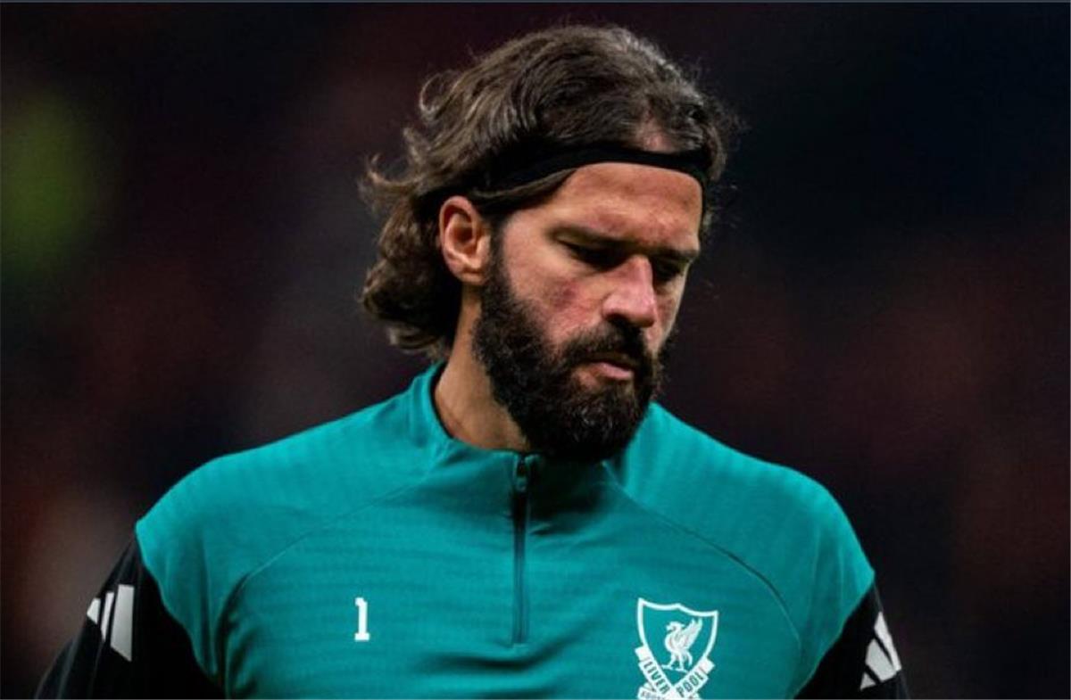 أليسون بيكر