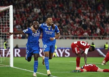فيديو سوبر هاتريك مبابي يقود ريال مدريد لفوز صعب على أولمبياكوس في دوري أبطال أوروبا