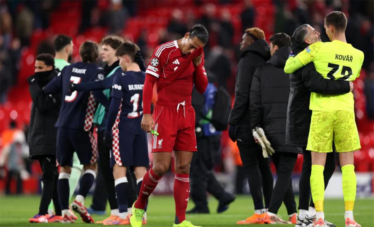 ليفربول وآيندهوفن