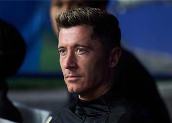 ليفاندوفسكي يرفض الانتقال إلى نادي تركي وعملاق أوروبي يترقب