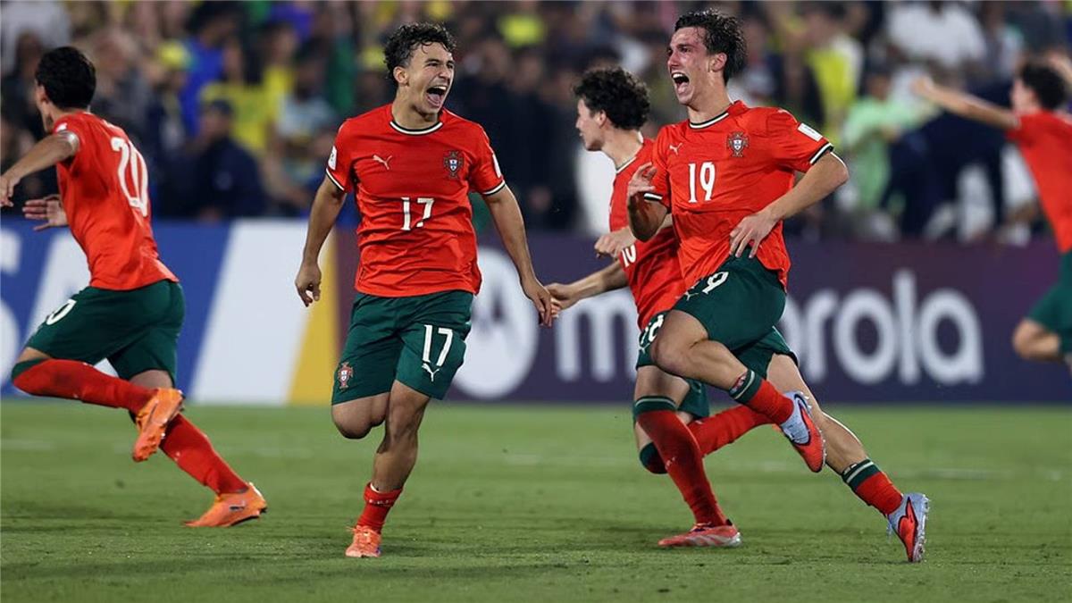 البرتغال تحت 17 عامًا