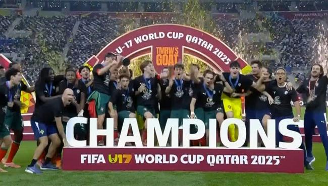 مراسم تتويج البرتغال بطلا لكأس العالم تحت 17 عام