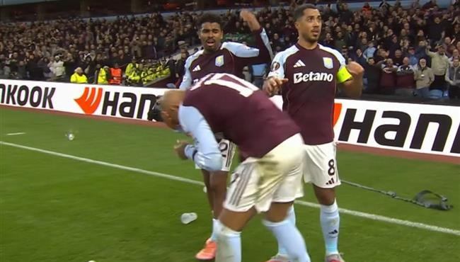 اهداف مباراة استون فيلا ويانج بويز 2 1 الدوري الاوروبي